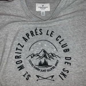 American Eagle Crew Neck